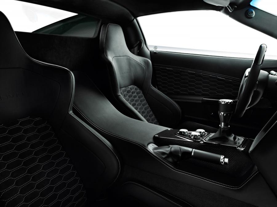 Интерьер Zenvo ST1 2009 года  (фото 27 из 75)